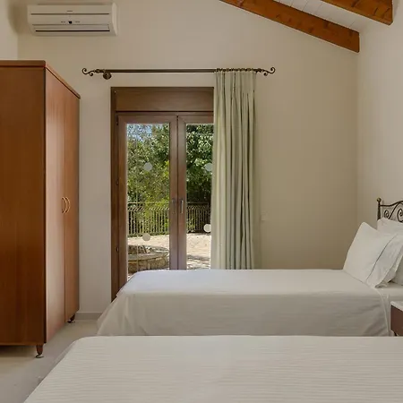 Apolis Villas & Suites Resort Parga Exterior photo
