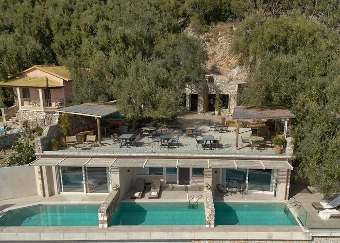 Apolis Villas & Suites Resort