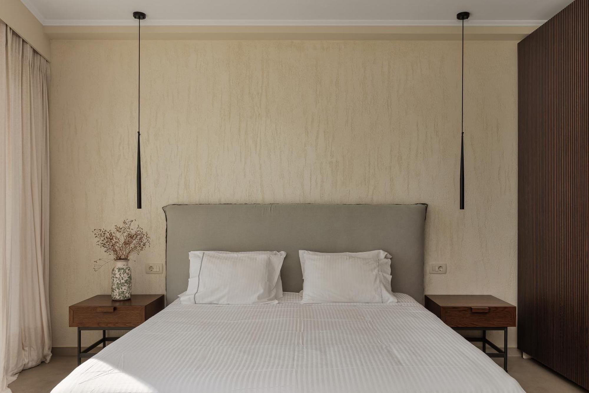 Apolis & Apartment